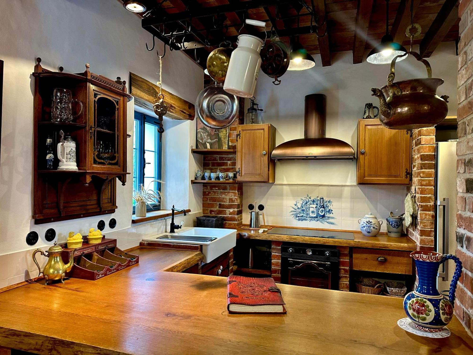 Cosy Historic Brewery With Beautiful Outdoor Space Villa *
